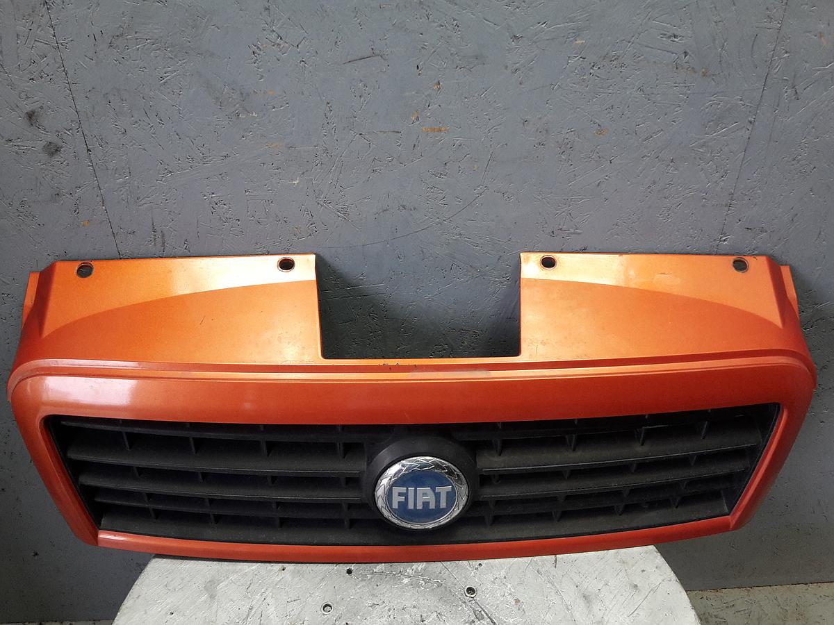 Fiat Doblo Kasten orig Kühlergrill Frontgrill LB2Z Goldorange met Bj 2007