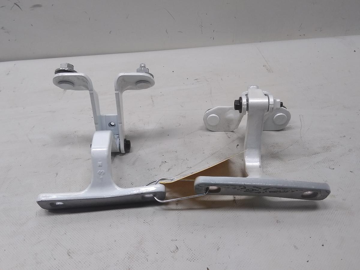 Tesla Model Y original Satz Scharniere Heckklappe unfallfrei Bj.2022