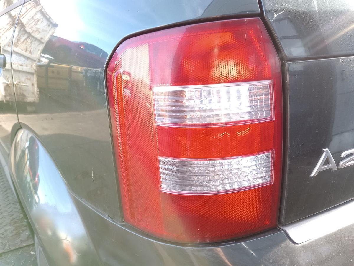 Audi A2 original Rückleuchte links Baujahr 2001