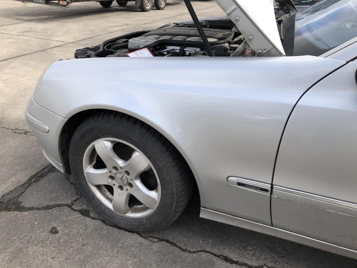 Mercedes E Klasse W211 Kotfl&uuml;gel vorn links Fahrerseite 744 Brillantsilber Met
