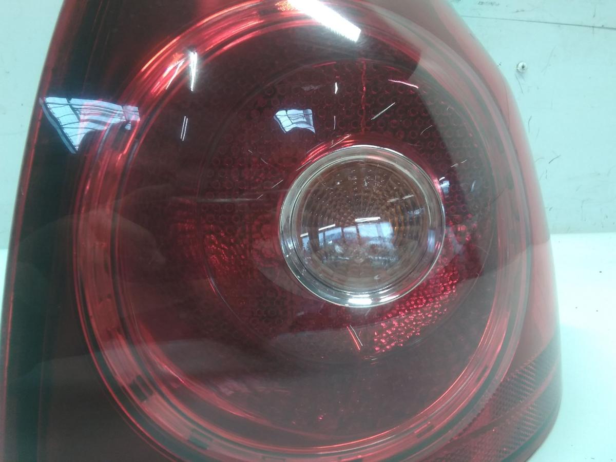 VW Golf 5 1K orig.Rückleuchte Heckleuchte rechts aussen Fließheck BJ2008 dunkel