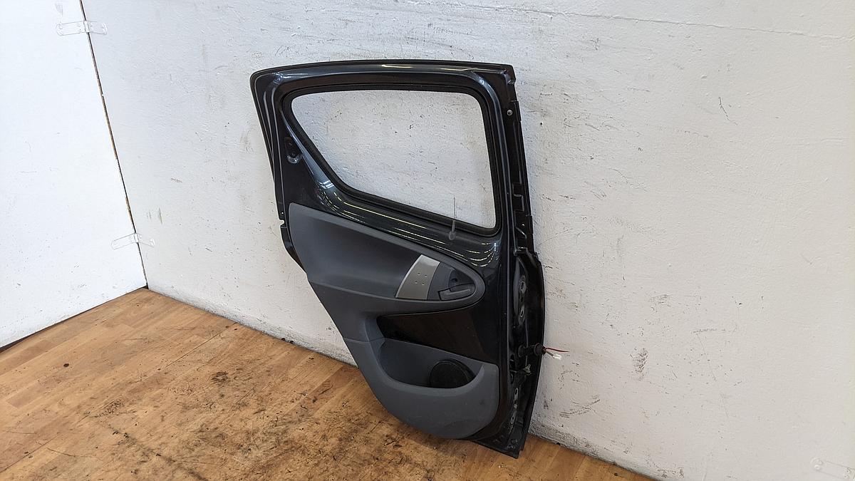 Toyota Aygo KGB Tür hinten links schwarz