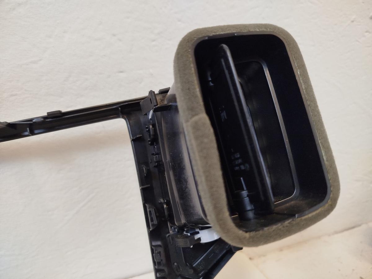 VW Golf Sportsvan AUV ab17 Luftd&uuml;sen mitte Luftdusche Ausstr&ouml;mer 517858071F