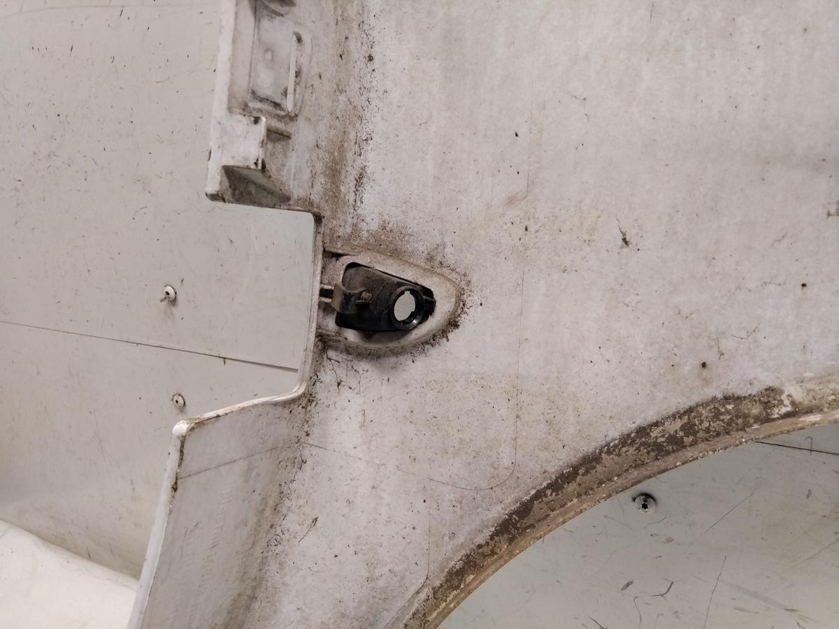 Smart Fortwo Coupe 451 original Kotfl&uuml;gel vorn links weiss BJ2009