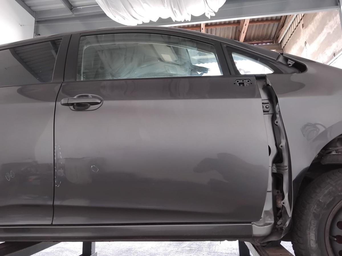 Toyota Verso-S T&uuml;r vorn rechts Beifahrert&uuml;r 1G3 magneticgrey BJ2013