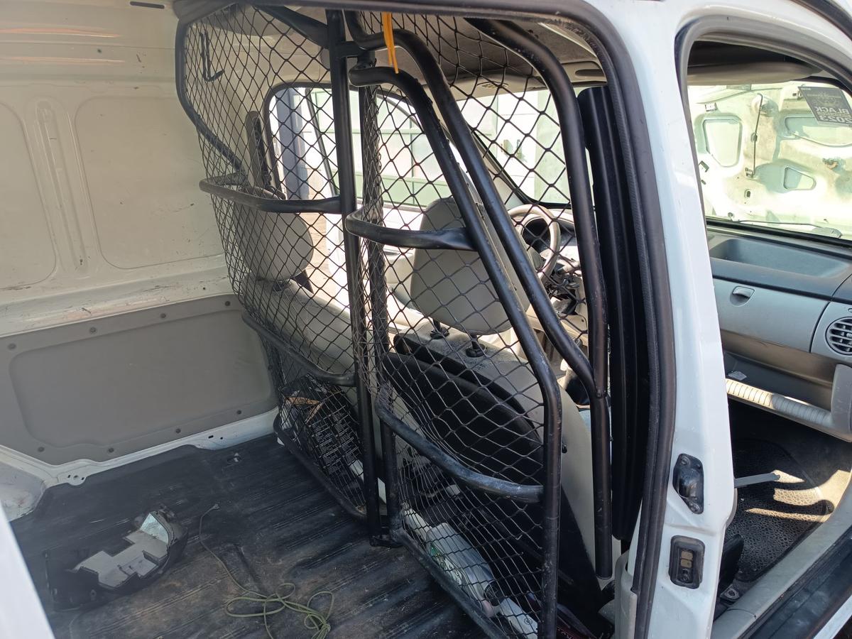 Renault Kangoo KC original Trenngitter komplett mit Schrauben Bj 2008