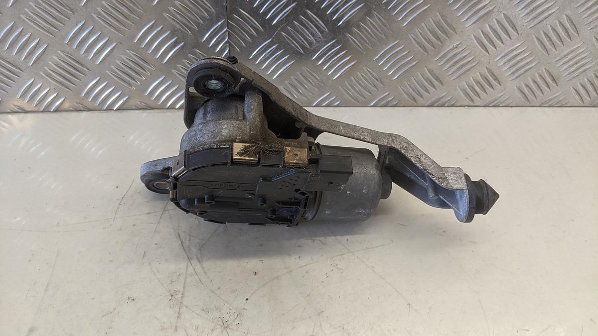 Ford Focus 3 DYB Wischermotor Motor Scheibenwischer vorn links BM5117504AJ