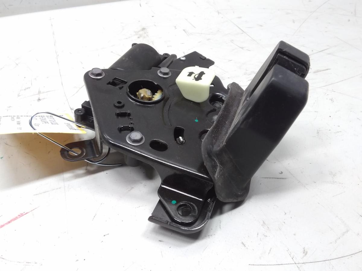 Tesla Model Y original Schloß Heckklappe Heckschloß 1500604-CN-B Bj.2021