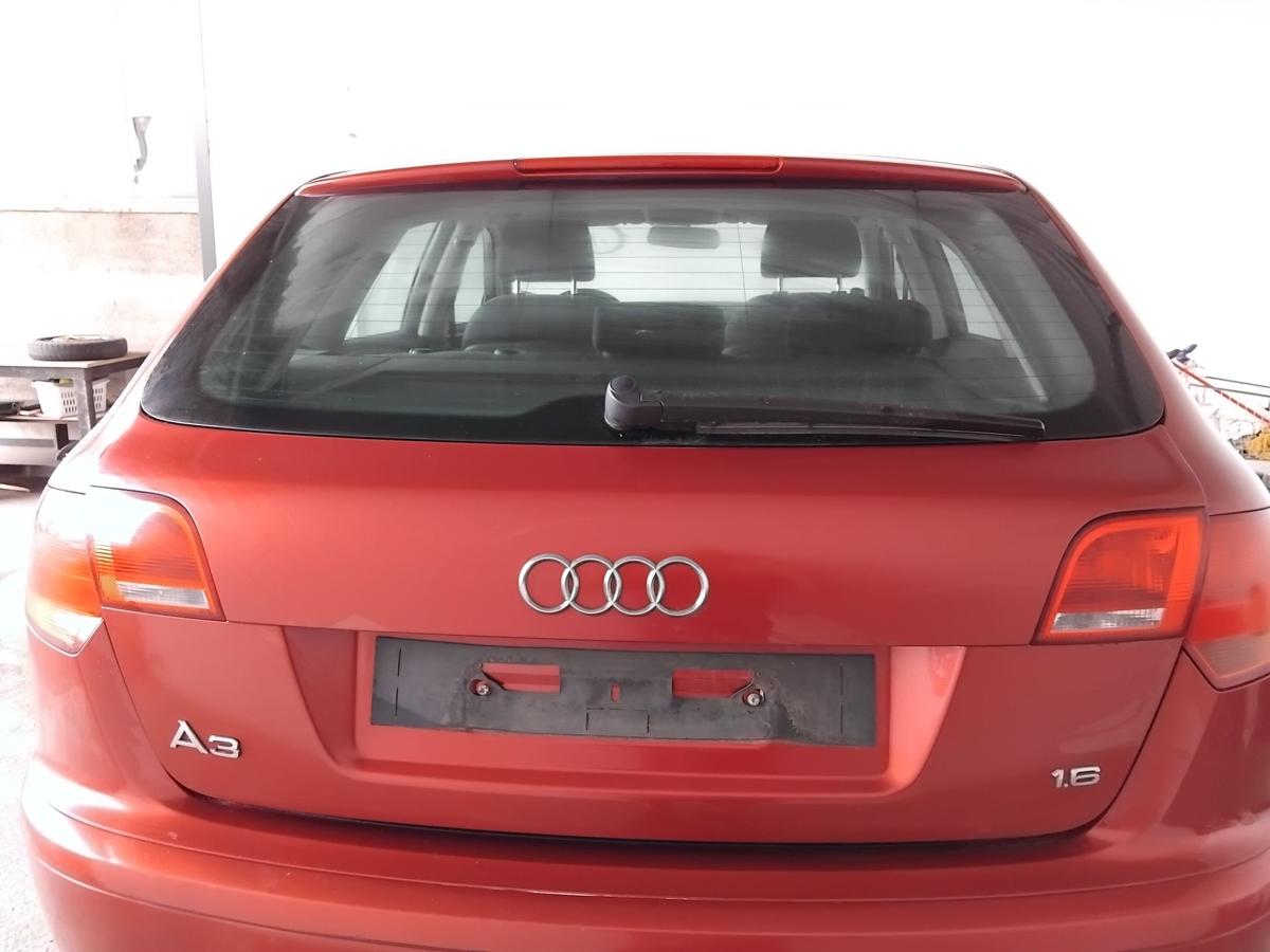 Audi A3 8P Sportback Heckklappe granatrot LZ3F mit Heckscheibe 5 T&uuml;rer BJ2007