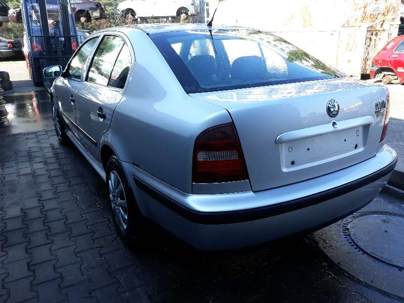 Skoda Octavia 1U BJ 1997 Tür hinten links Limo Silber 9102 96-00