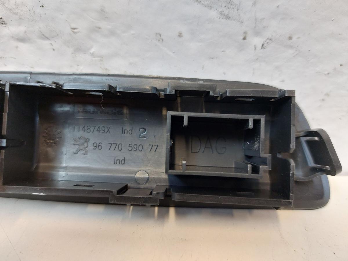 Peugeot 2008 I CU ab16 Schalterleiste Tasterleiste mit Tasten PDC Off ECO Off