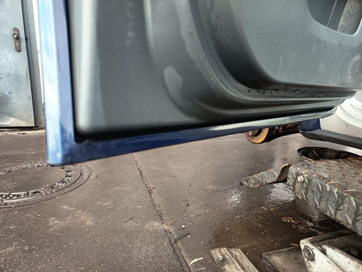 Smart 454 original T&uuml;r vorn links Fahrer EAF Star Blue Bj 2006