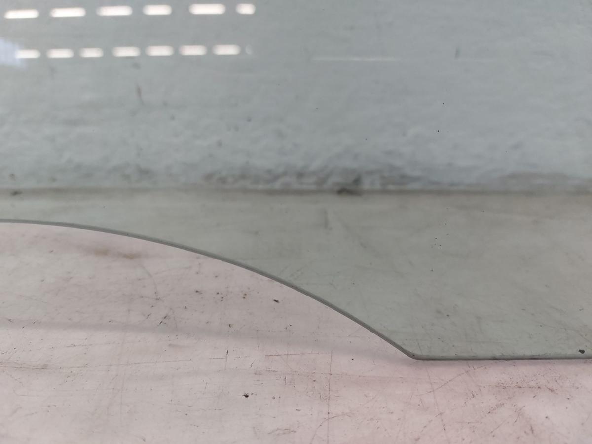 VW Golf Sportsvan AUV ab17 T&uuml;rscheibe hinten links coloriert Seitenscheibe