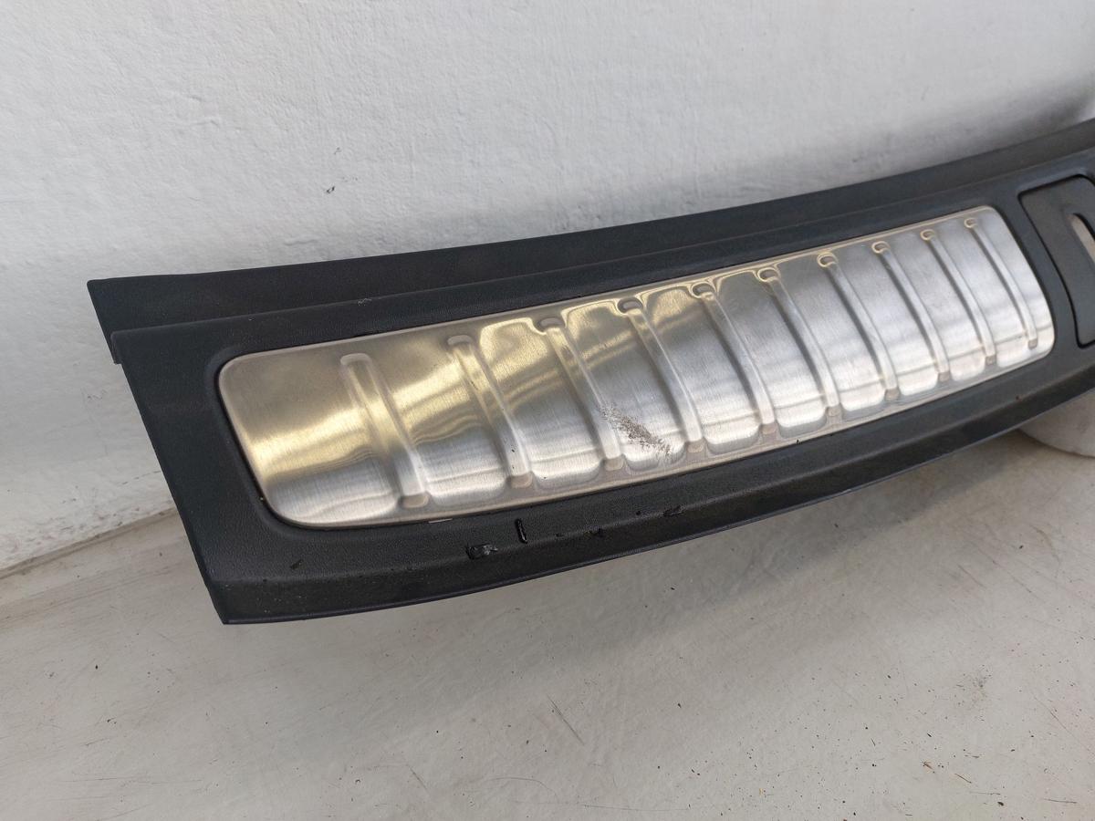 NIO EL6 Elektro SUV Verkleidung Ladekante Ladenkantenverkleidung OEM