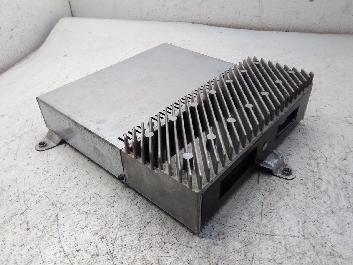 BMW 5er E39 BJ1996 Verst&auml;rker Audio 8362444 L&ouml;we 086661062