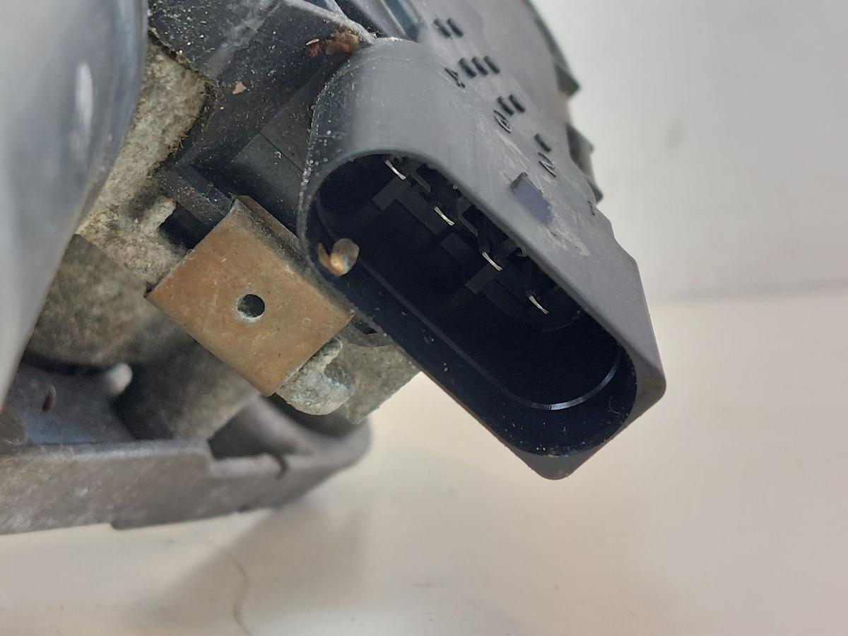 Ford Focus DYB CEW Turnier Wischermotor vorn links Scheibenwischermotor Bosch