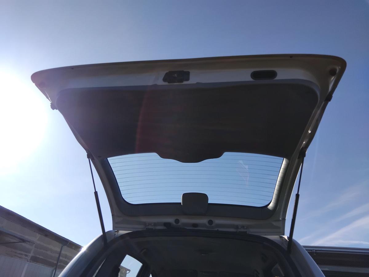 Hyundai Matrix FC Heckklappe VANILLA WHITE mit Heckscheibe BJ2006