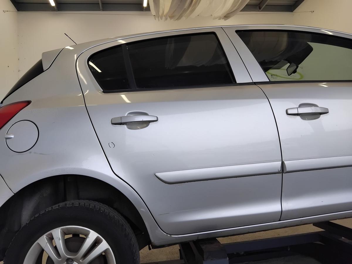 Opel Corsa D Tür hinten rechts 2AU Starsilber III Metallic Z157 5-türig BJ2006