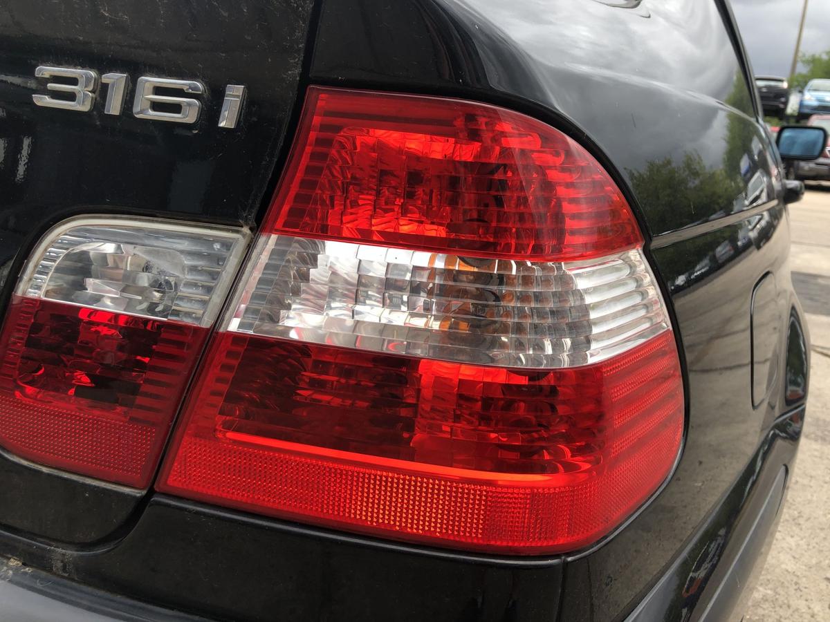 BMW 3er E46 Facelift R&uuml;ckleuchte rechts R&uuml;cklicht Heckleuchte Limousine ab 01