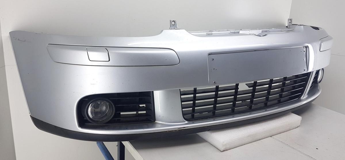 VW Golf V Sto&szlig;stange Sto&szlig;f&auml;nger vorn in Reflexsilbermet LA7W Bj2006 KEIN Kombi
