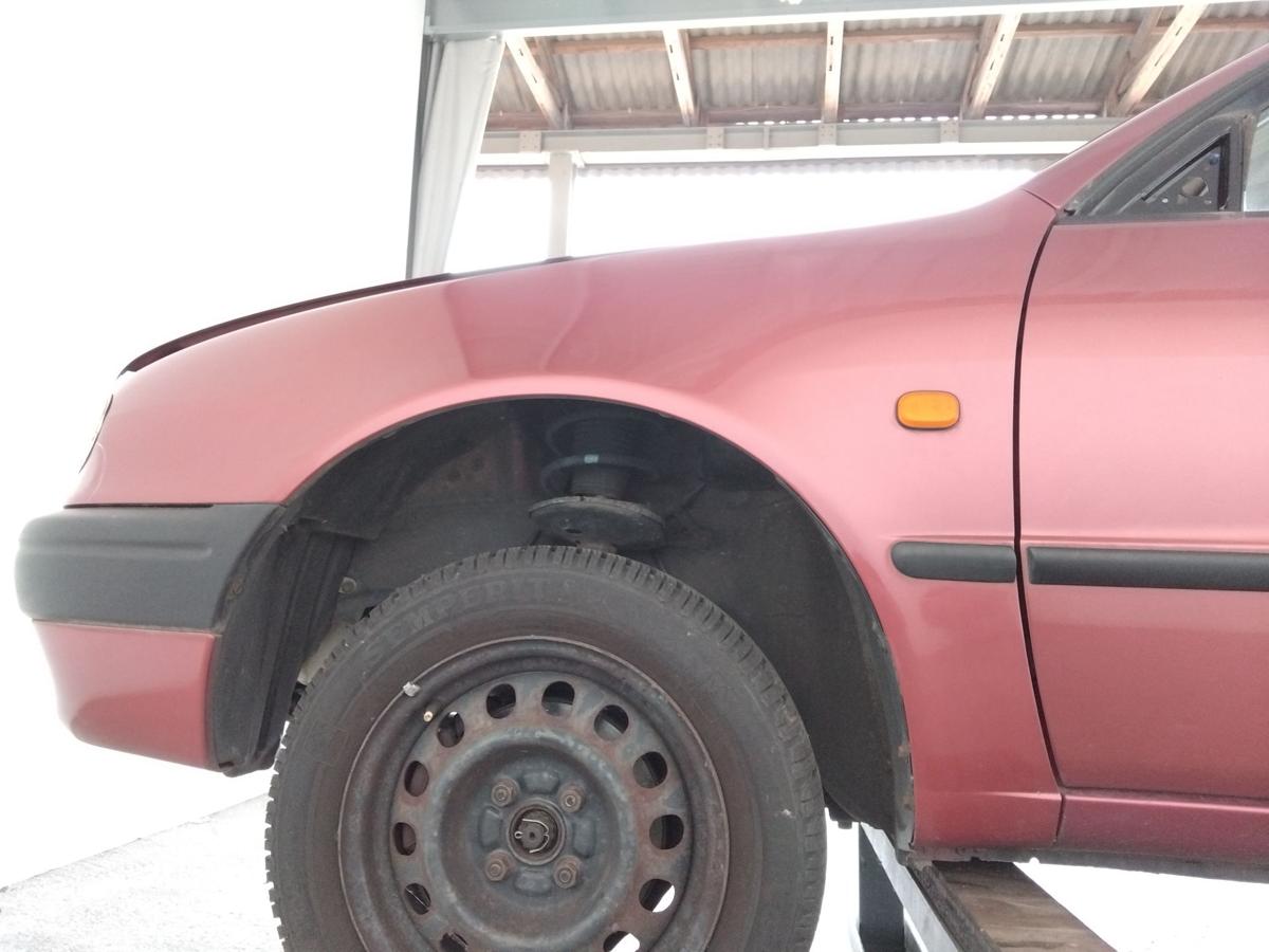 Toyota Corolla E11 original Kotflügel vorn links BJ1997 3L6 coral reef pearl