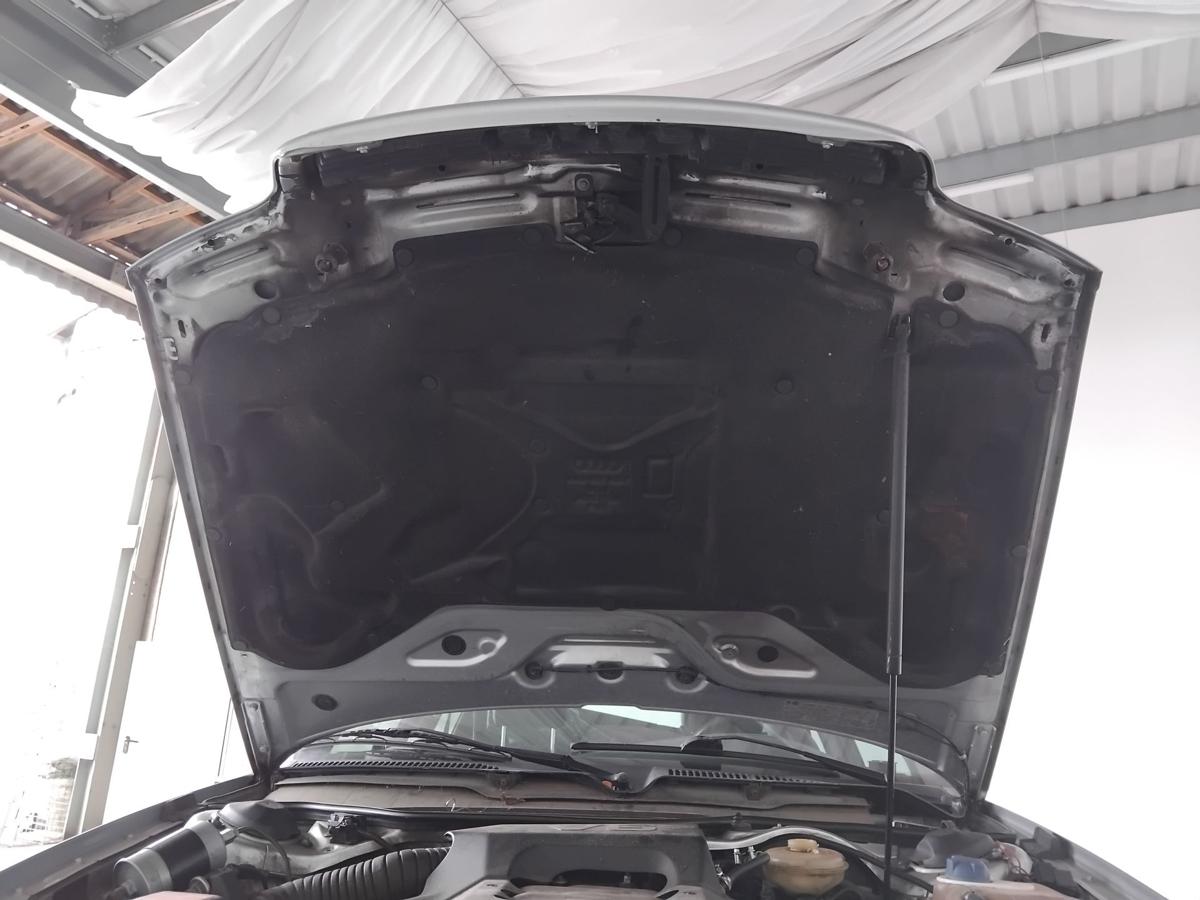 Audi A6 C4 Motorhaube Deckel vorn LY7M alusilber Facelift BJ1996 mit Grill