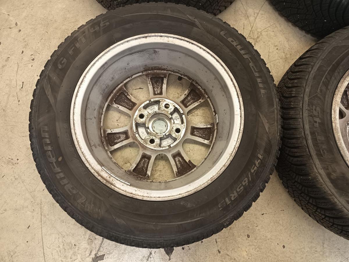 Nissan Tiida C11 orig Satz Alufelgen mit Reifen 5,5x 15 ET40 Bj 2008