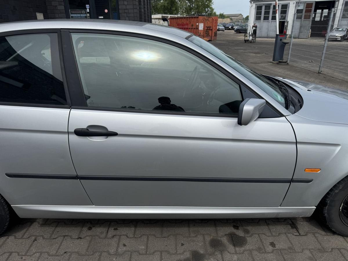 BMW 316TI original T&uuml;r vorn rechts 354/7 Titansilber Metallic 3 T&uuml;rer Rohbau Bj.2003