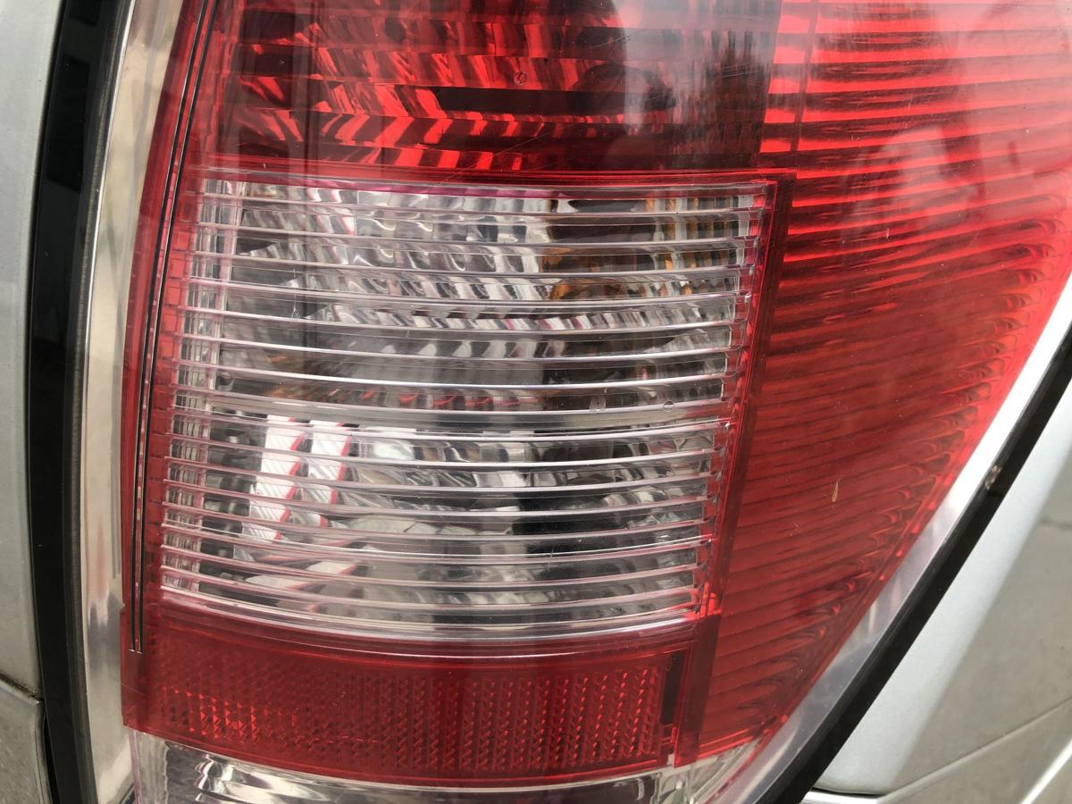 Opel Astra H Caravan R&uuml;ckleuchte rechts R&uuml;cklicht Heckleuchte Schlusslicht