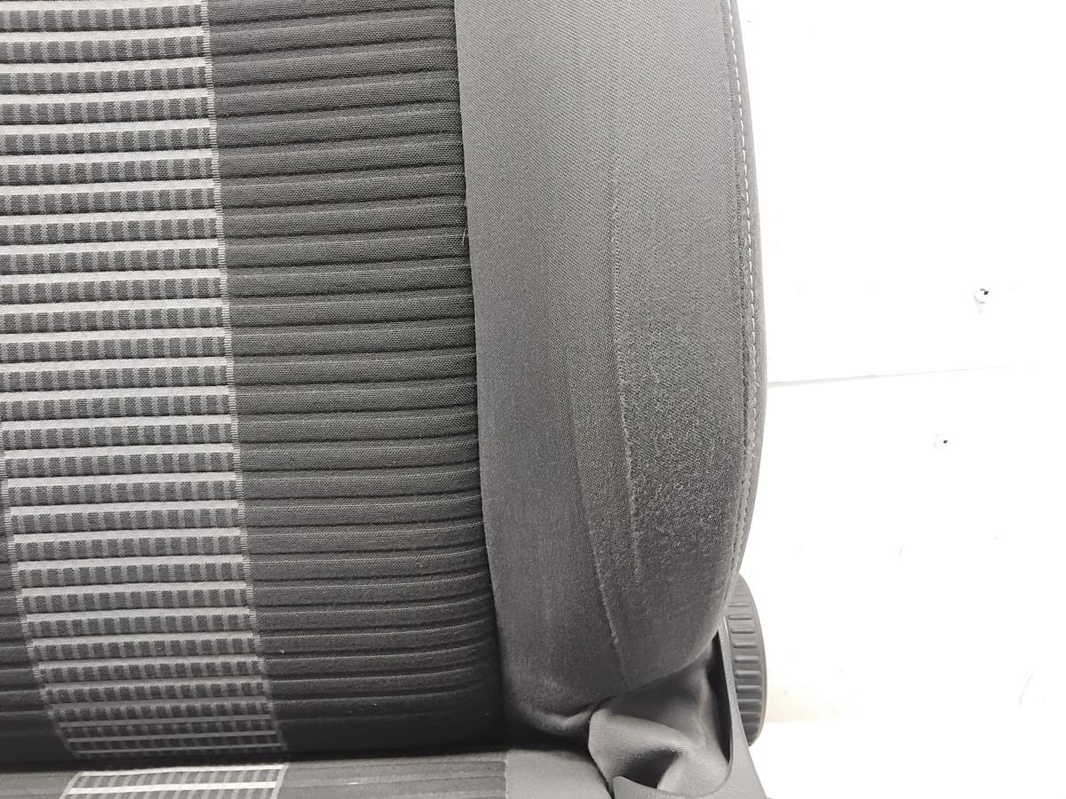 VW Golf 5 1K Sitz vorn links Fahrersitz 3 t&uuml;rig Stoff beheizt BJ2008