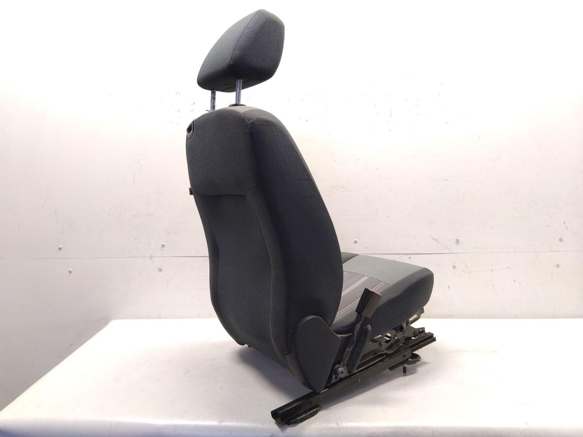 Ford Fiesta JA8 Sitz vorn links Fahrersitz 3-T&uuml;rer Stoff graublau BJ2009