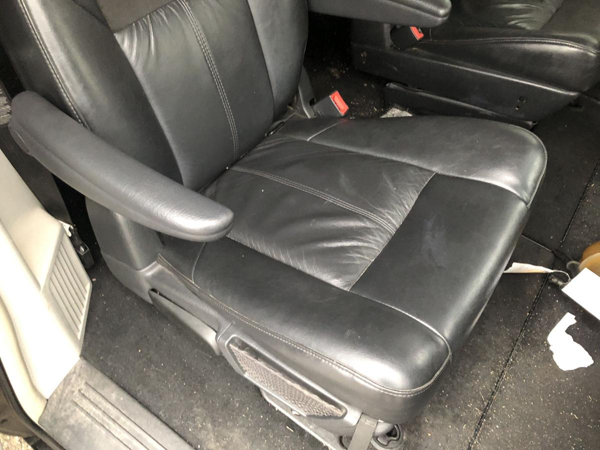 Chrysler Grand Voyager RT Einzelsitz 2. Reihe rechts Leder Alcantara Rücksitz