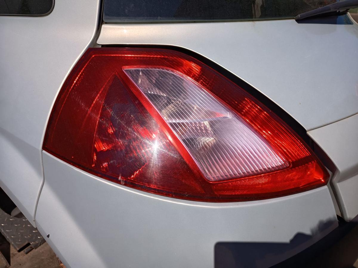 Renault Megane II 3 T&uuml;rer original R&uuml;ckleuchte links Baujahr 2003