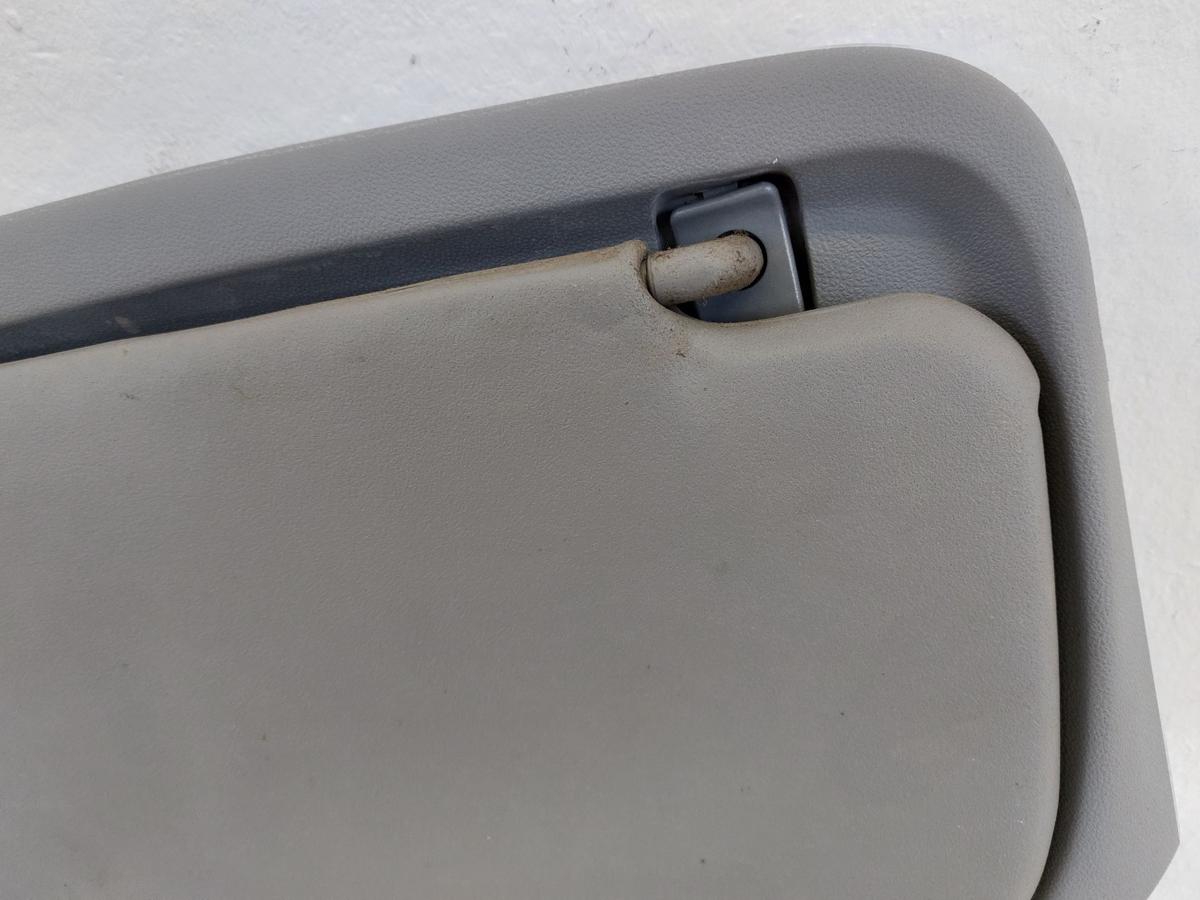 VW Crafter 35 2E Kasten Sonnenblende vorn links Fahrerseite mit Halter