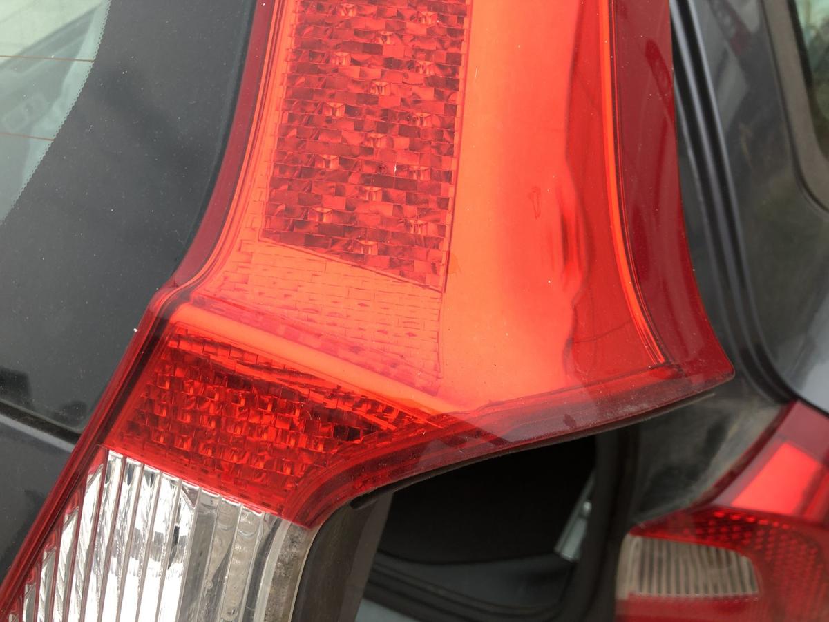 Volvo V70 Typ B R&uuml;ckleuchte innen rechts Heckklappenteil R&uuml;cklicht Heckleuchte