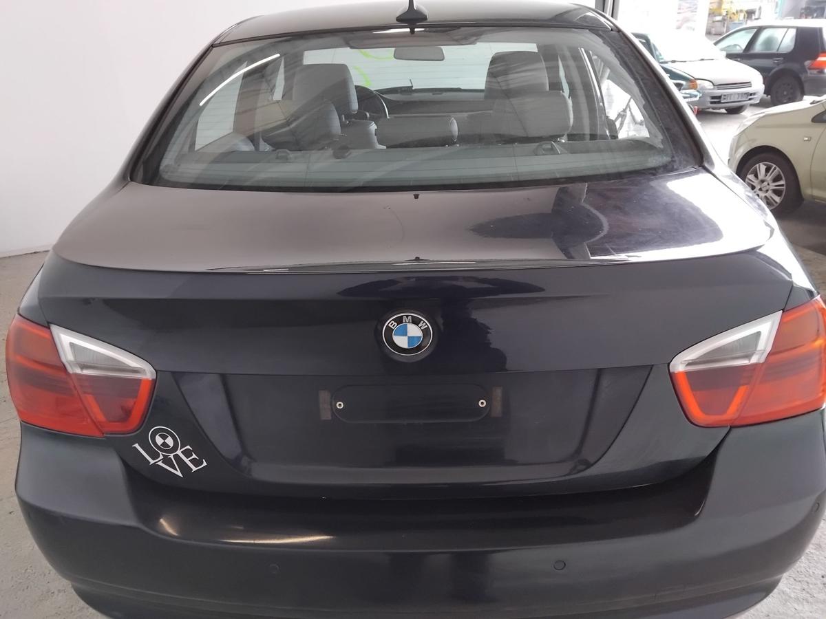 BMW 3er E90 Limousine Heckklappe monacoblaumetallic A35 BJ2007
