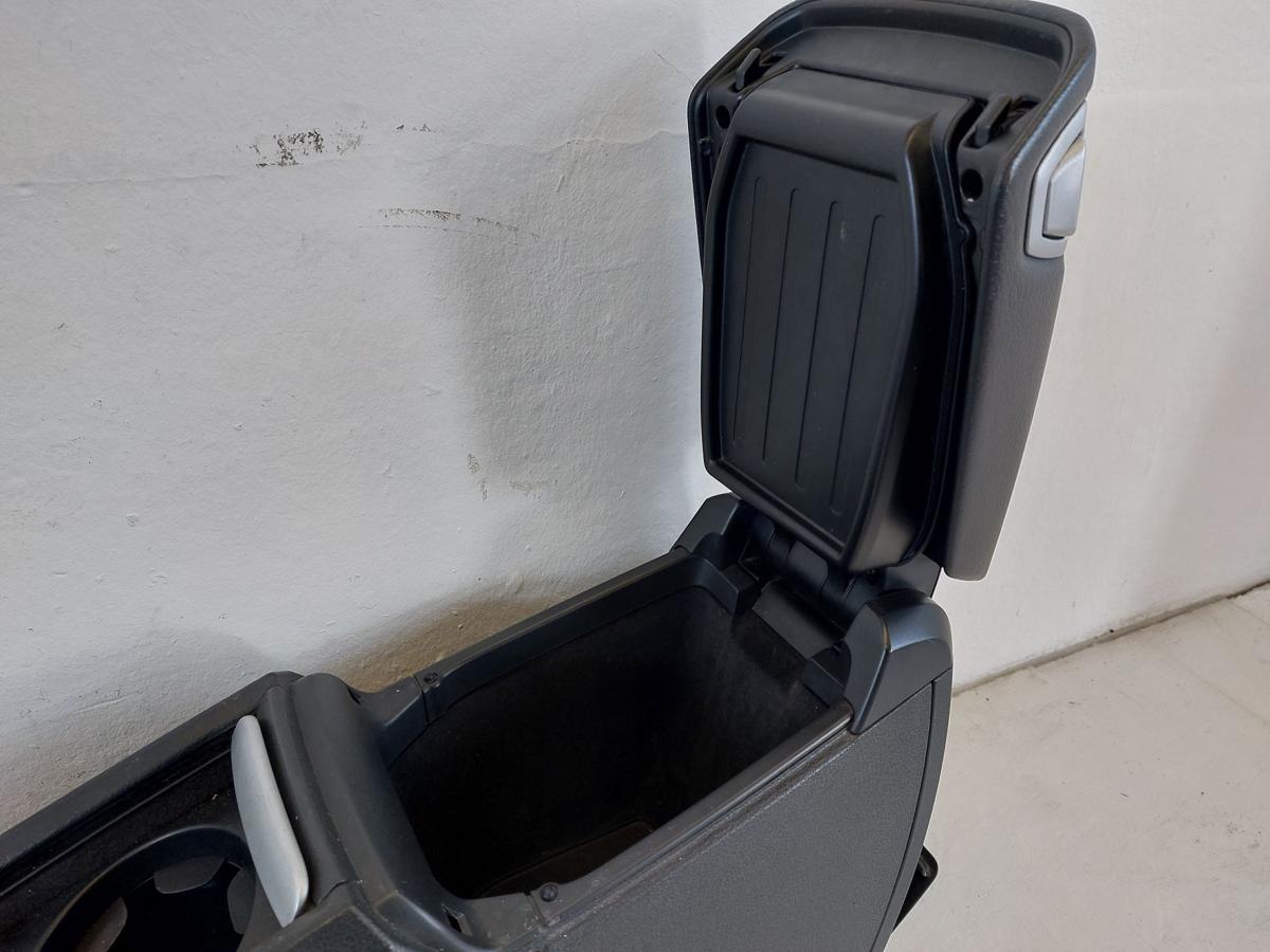 Volvo V70 S Mittelarmlehne vorn Mitteltunnelverkleidung Armlehne vorn OEM