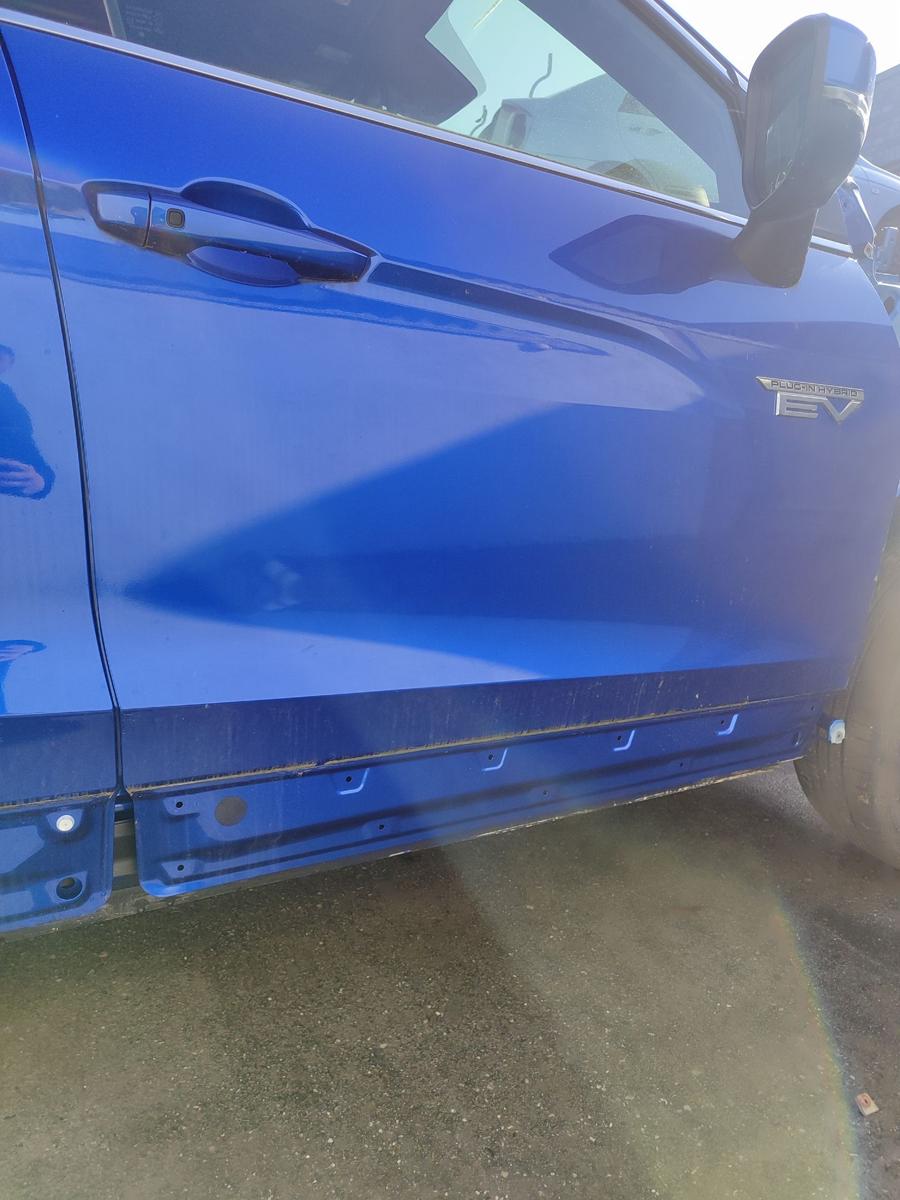 Mitsubishi Eclipse Cross original T&uuml;r Beifahrert&uuml;r rechts vorn D06B blau Scheibe