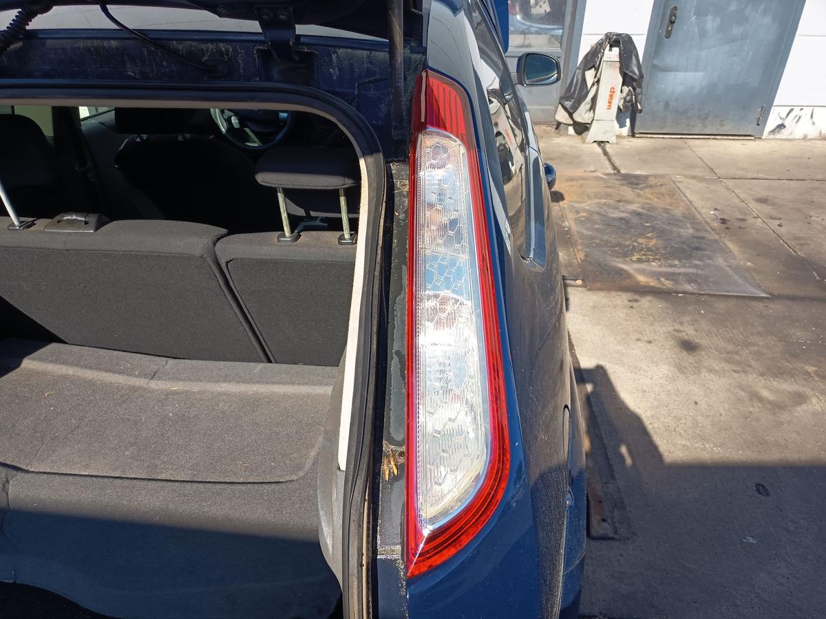 Ford Focus II 3/5t&uuml;rer original R&uuml;ckleuchte rechts Heck Schluss Licht Bj 2010
