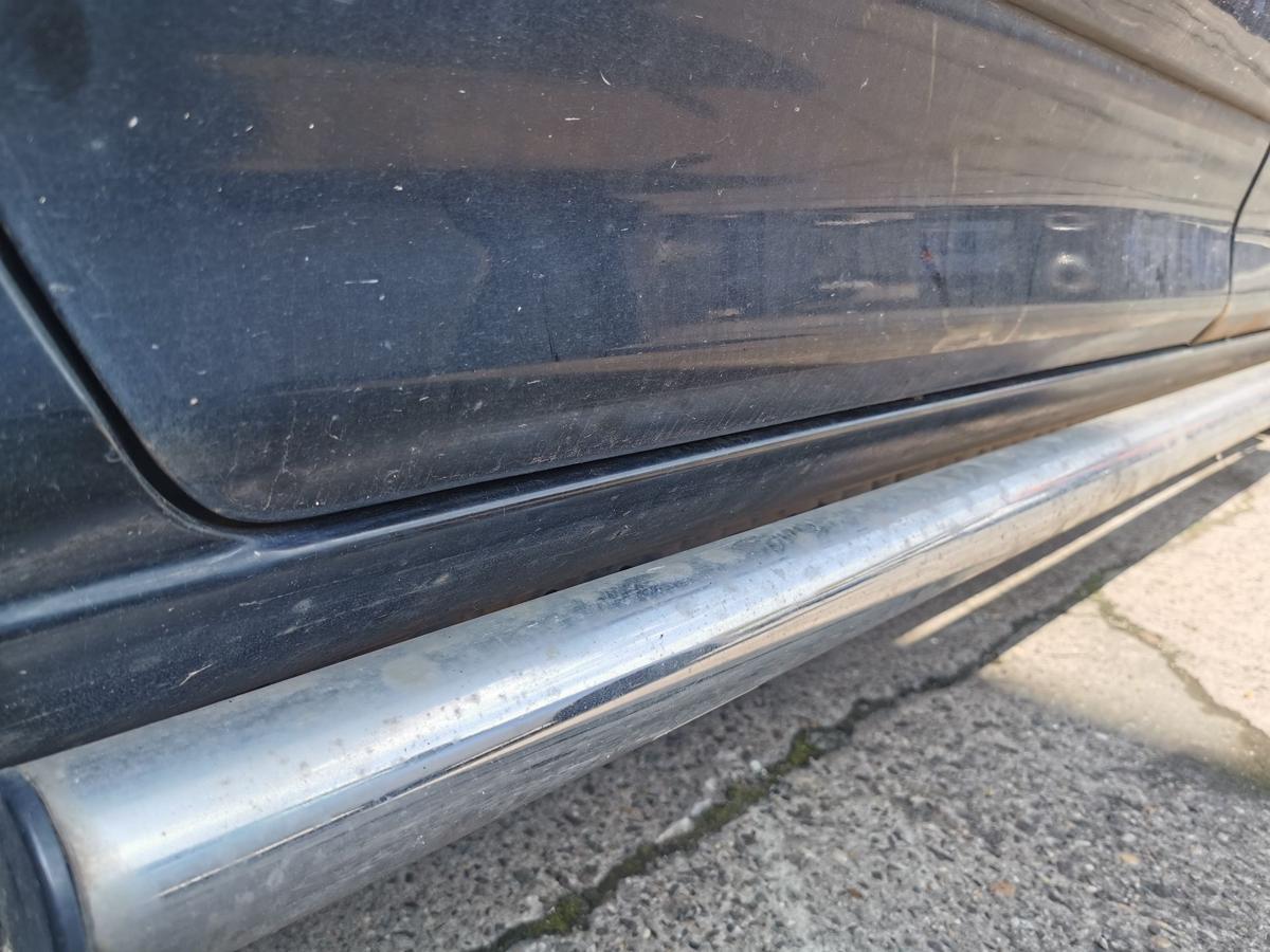 Hyundai Trajet FO Tür Autotür Rohbautür Fondtür hinten rechts EB Ebony Black Roh