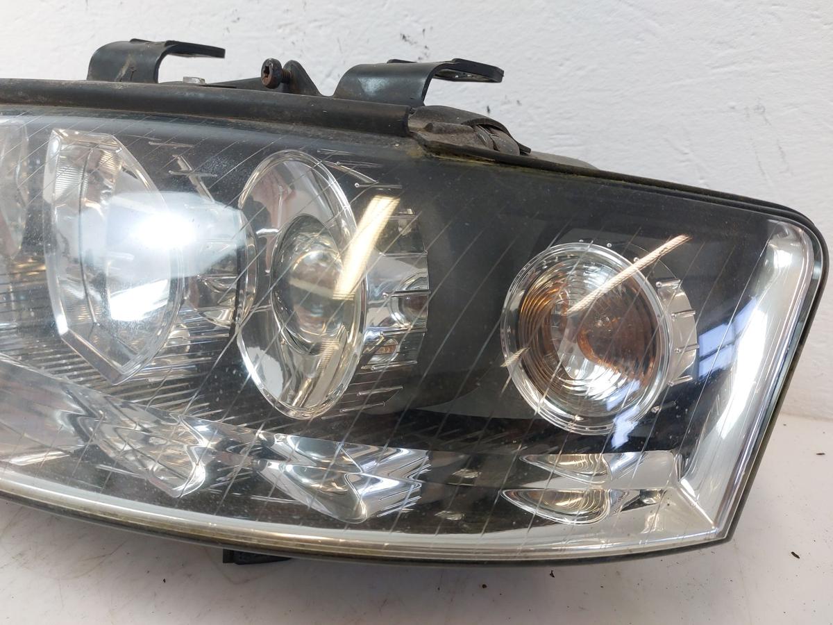 Audi A4 8E B6 Scheinwerfer vorn links Hauptscheinwerfer Lampe Haloge Valeo OEM