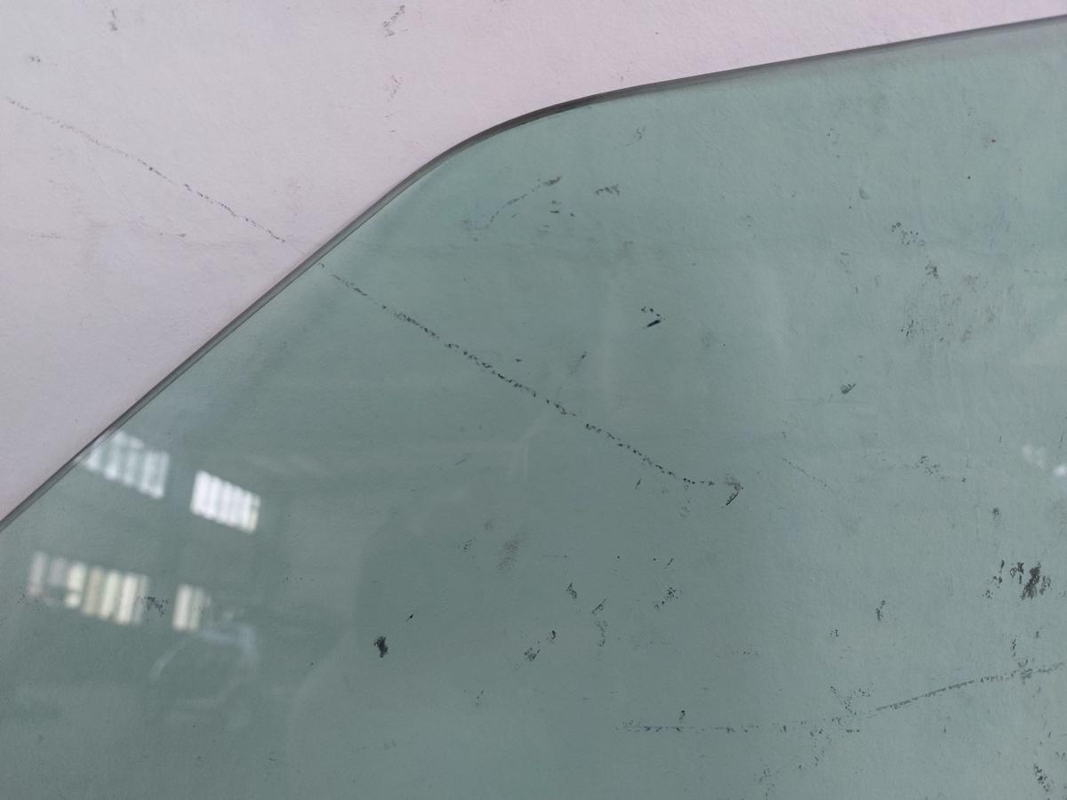 Skoda Fabia II 2 Typ 5J T&uuml;rscheibe vorn links Seitenscheibe Scheibe Colorglas