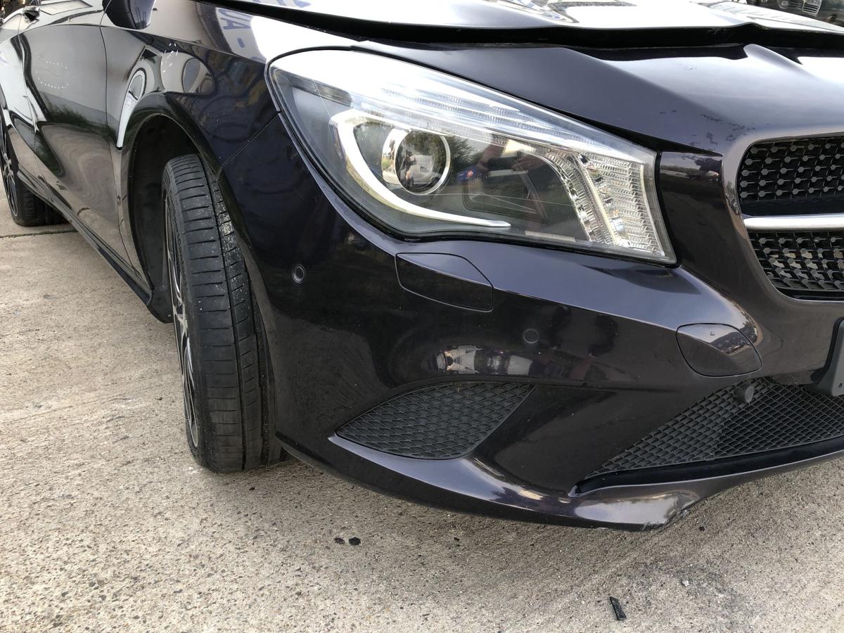 Mercedes CLA C117 Sto&szlig;f&auml;nger vorn SRA PDC Urban 592 nordlichtviolett Sch&auml;den