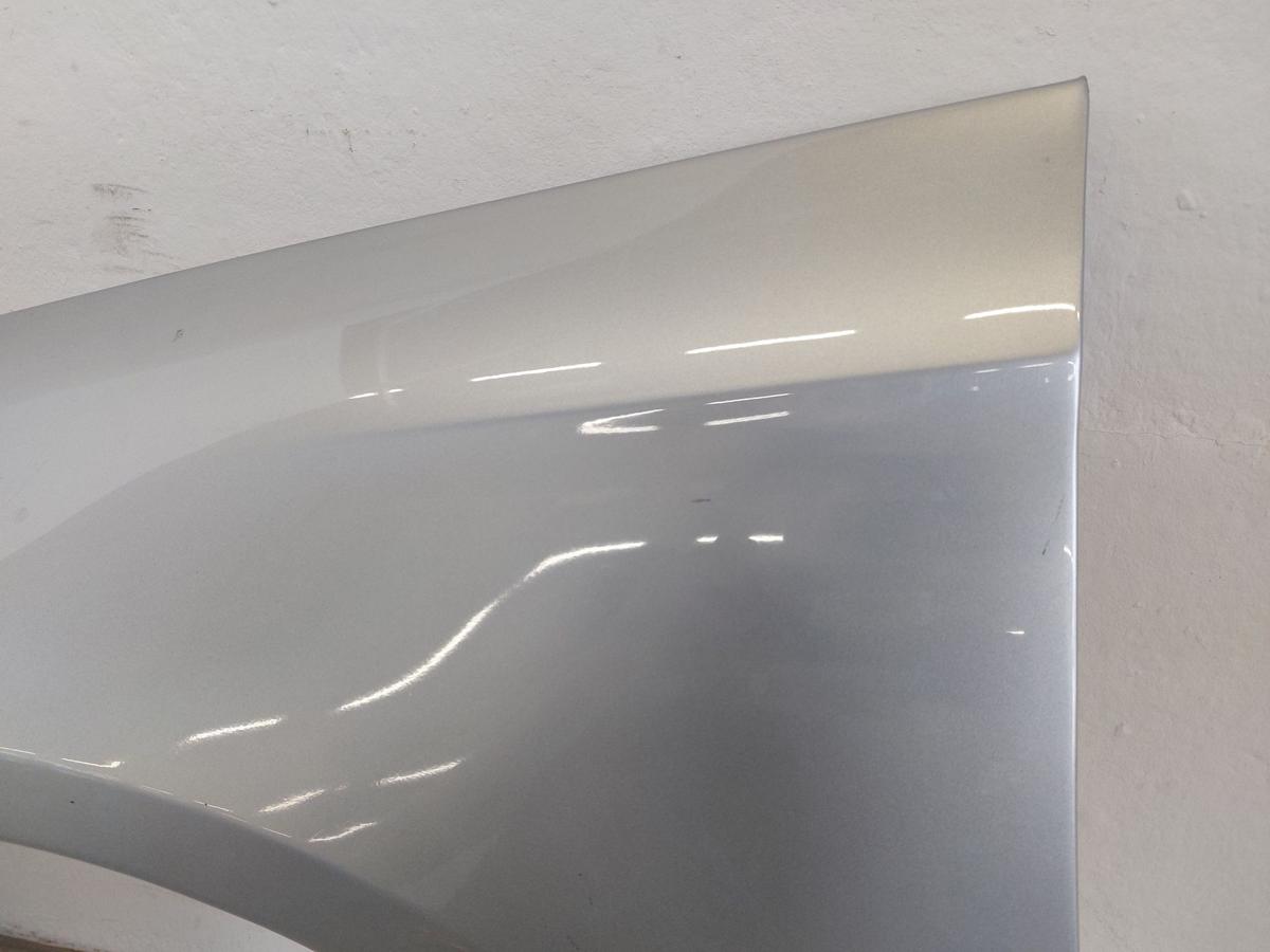 VW Passat 3C B6 Kotfl&uuml;gel vorn links Fahrerseite LA7W Reflexsilber Metallic