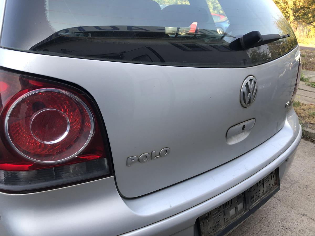 VW Polo 9N3 Heckklappe Kofferraumklappe Kofferklappe LA7W Reflexsilber Scheibe