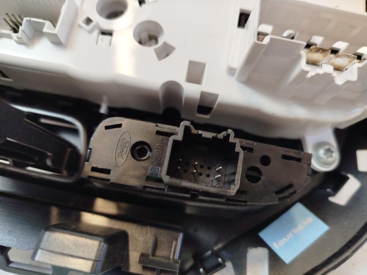 Ford Focus DYB Heizungsbdienung Klimabedieneinheit Klimabedienteil Klima manuell