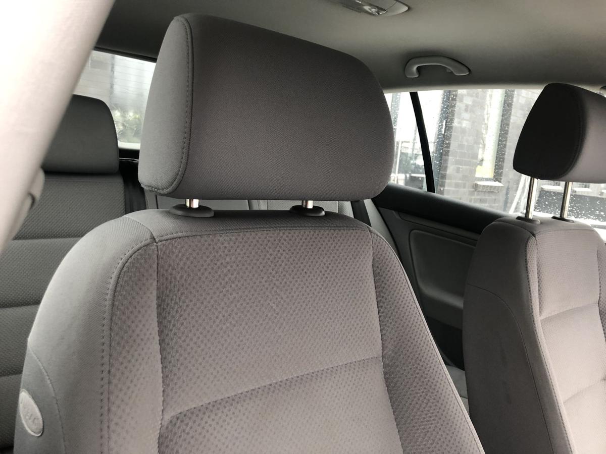 VW Golf 5 V 1K Sitz vorn rechts Beifahrersitz Stoff hellgrau ohne Heizung