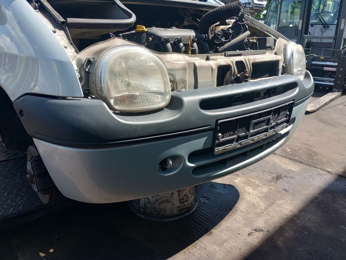 Renault Twingo C06 orig Stoßstange vorn Stoßfänger MV632 Grau Bj 2002