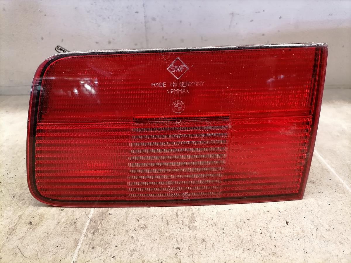 BMW E39 97-00 Touring Rücklicht Leuchte Lampe hinten rechts innen 8361674