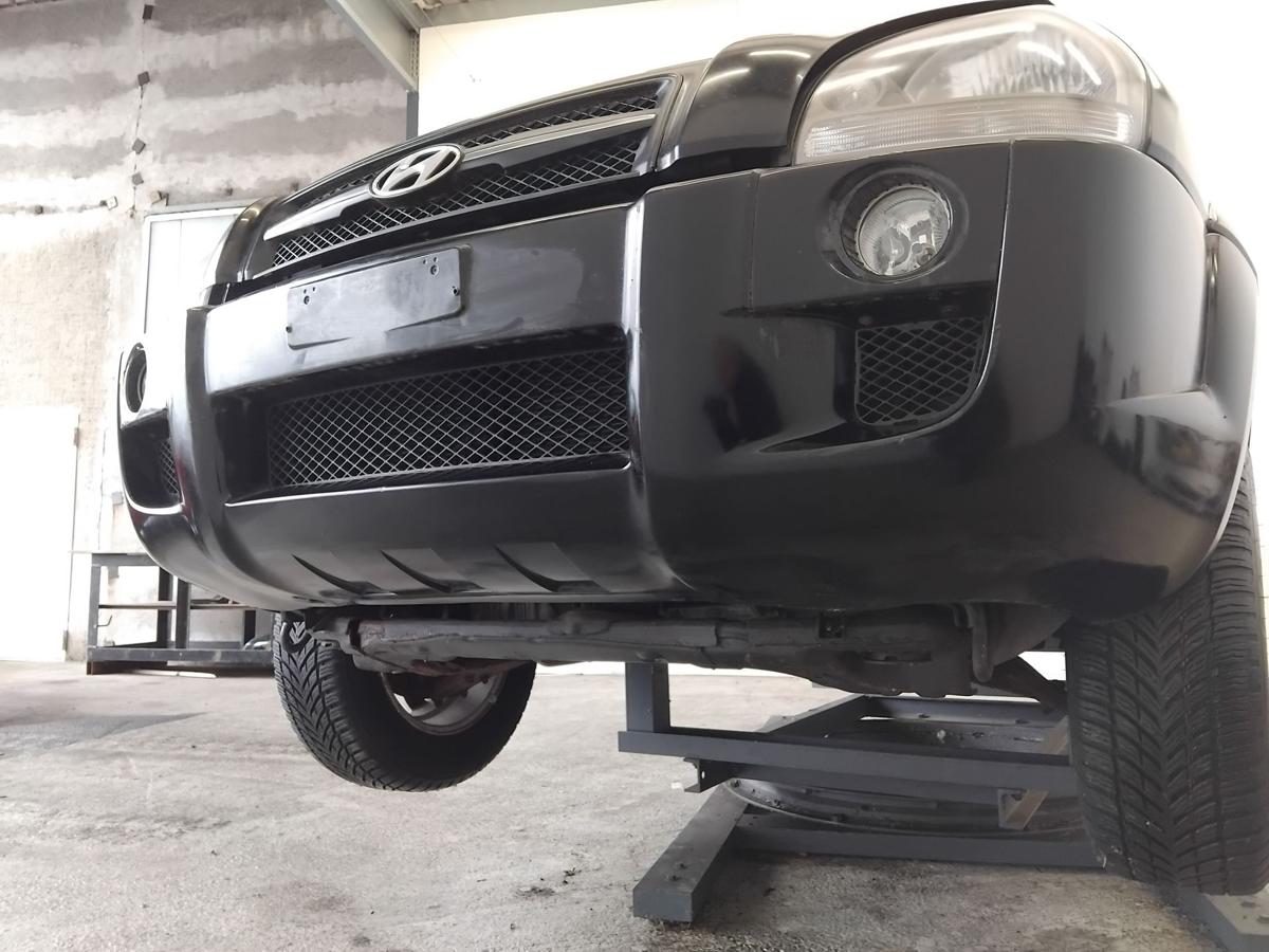 Hyundai Tucson JM orig Stossf&auml;nger Sto&szlig;stange vorn schwarz EB ebony black BJ2006